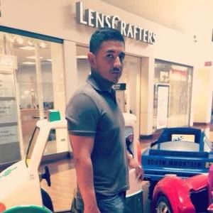 Meet your Posher, Luis